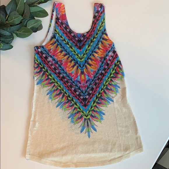 Patterned tank - Picture 3 of 5